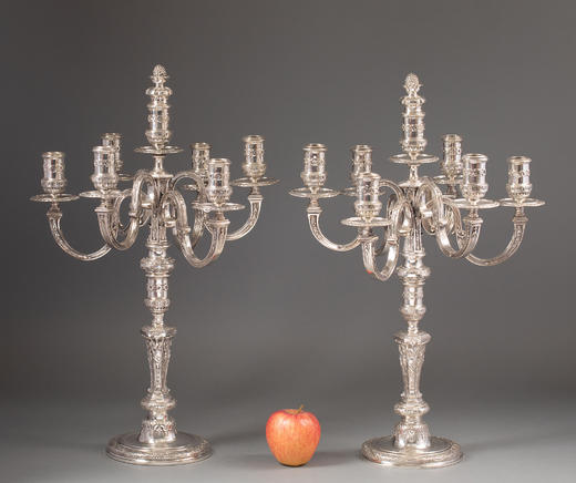 独角鹿西洋古董19世纪法国出品路易十六风格古典神话及花叶主题纯银精雕七枝头烛台一对 商品图1