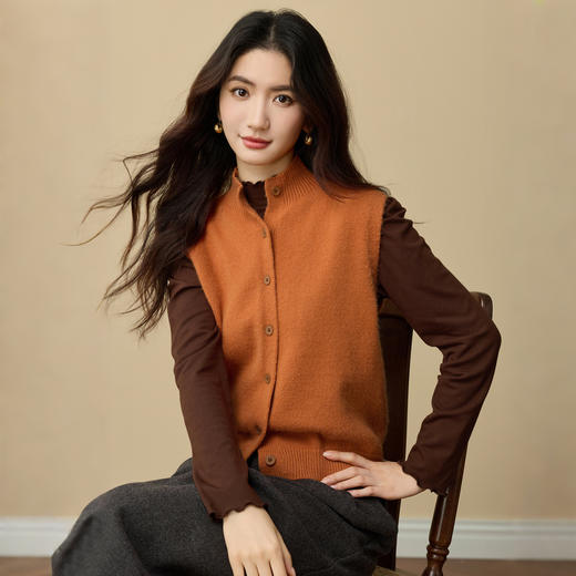 【11/19新品】熙世界琥珀橘色针织背心马甲女2025年秋冬新款单排扣无袖毛衣开衫 商品图4