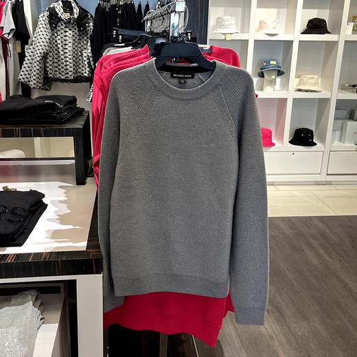 Michael Kors/MK 男士纯色LOGO标绵羊毛圆领插肩袖套头长袖针织衫 商品图1