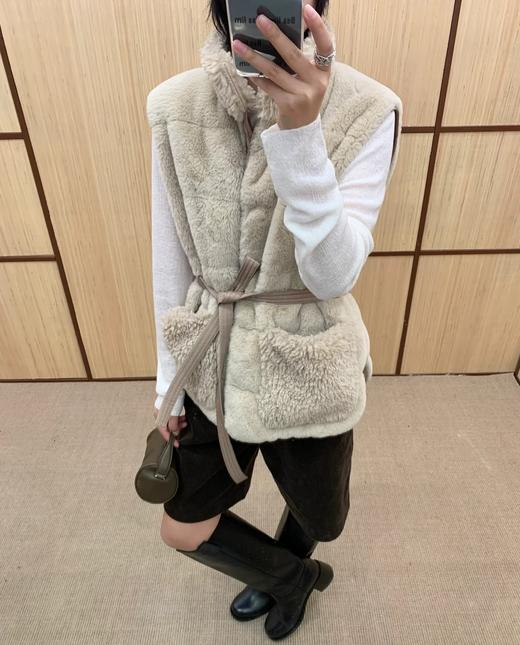 1118-7 MC环保皮草 羽绒马甲 167/140穿2码合身不宽裕 大爆款很少量 商品图1