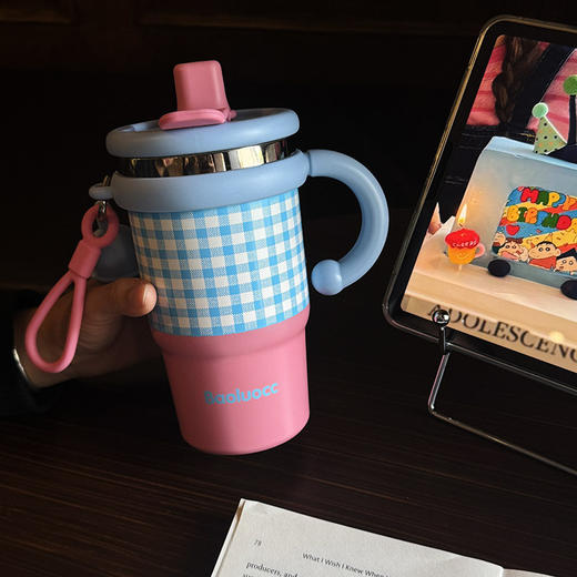 圣诞氛围感拉满🔔高颜值咖啡保温杯 圣诞节双饮水杯 女生大容量把手带吸管杯 随行杯子 商品图7