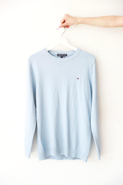 基础针织毛衣，胸口小标刺绣。正肩圆领亲肤纯色长袖毛衣C111888 商品图8