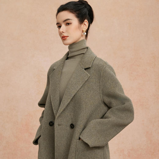 QH908斯尔丽2025新款软糯滑爽一手长及臀时尚减龄H型双面呢羊毛大衣 商品图9