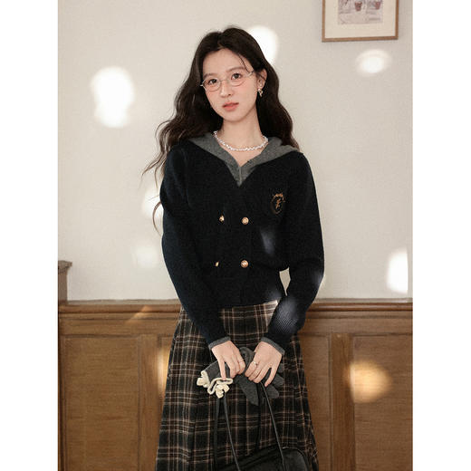 鹿向南「复古画册」黑色假两件长袖毛衣女秋冬新款学院风气质上衣 商品图2