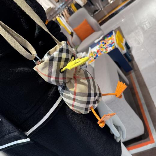 代工厂BUR水鸟设计格纹尼龙包防水水桶包 商品图11