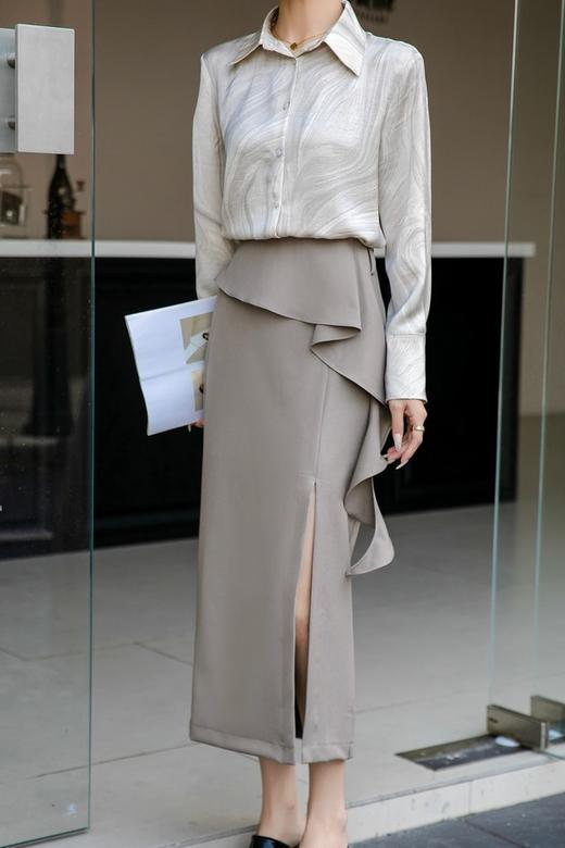 ESTELLICA 气质荷叶边高开叉显瘦半裙 21540 商品图4