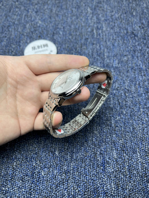 OMEGA 欧米茄碟飞系列 蝶飞 男士腕表
搭载进口西铁城 商品图3