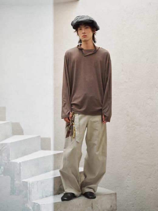 共和GongheRepub/GH24038/秋冬斜开叉高领可扣长袖T恤 商品图3