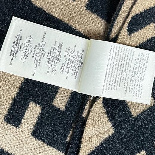 优选丨【礼盒礼袋】FENDI芬迪FF图案印花围巾 香港直邮 商品图5