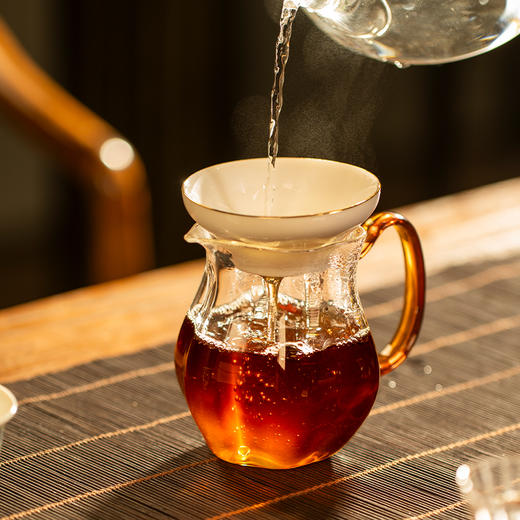 【15年陈挂霜老茶膏】【古法茶膏】72天周期，25公斤熬制1公斤，困鹿山古树原料熬制，历经15年陈化，陈香/焦糖香/木质香/药香迷人 50g/罐，送手提袋 商品图9