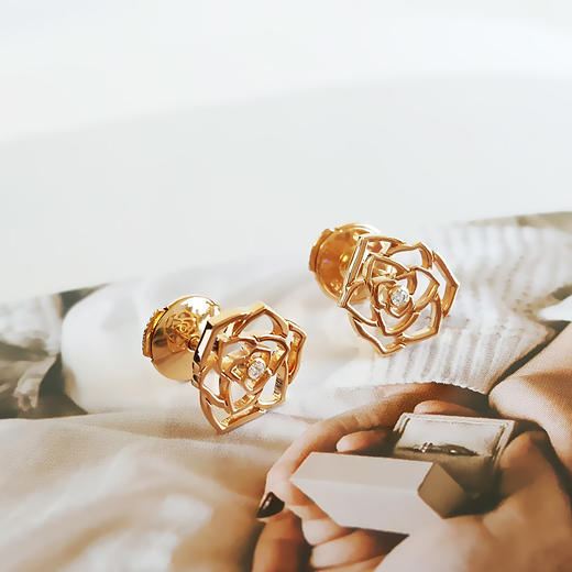 【98新】Piaget伯爵Rose系列G38U006918K玫瑰金镶钻镂空玫瑰花Rose耳环061125NJ03 商品图3