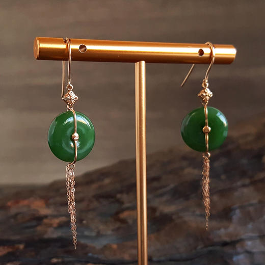 【天然正品】AU750玫瑰金镶天然细腻菠菜绿无黑点平安扣碧玉和田玉流苏耳坠061125NJS16 特价：1580 商品图2