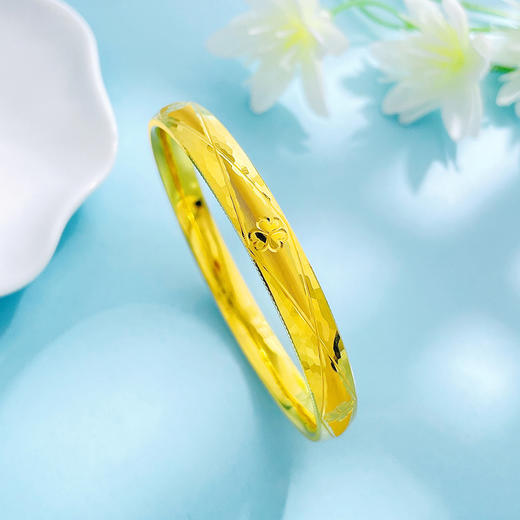 【限时克减150元】足金999 #CNC【精品】 5G黄金空心固口CNC几何纹三叶草手镯（面宽约7-7.4mm）(BN5GSZ00030),(预售产品下单后不退款不退货不换货不补差价) 商品图1