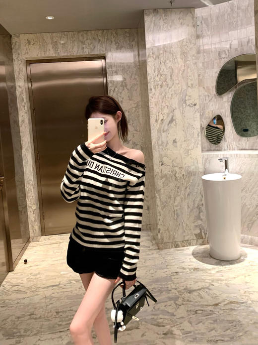 迪奥 25秋冬新款 肩扣条纹针织毛衣(TM) 商品图5