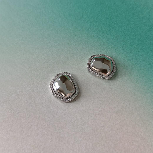 LHWINDSO 温莎珠宝   闪耀豌豆耳钉 商品图1