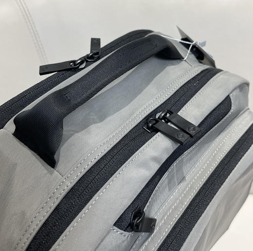 正品新秀丽双肩包书包111804 商品图4