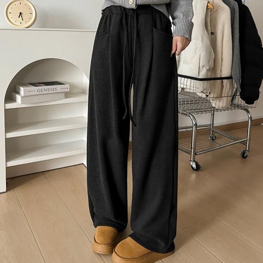 热卖款！【冬季银狐绒加厚弯刀裤】客供面料 手感软糯厚实 内里银狐绒保暖抗寒 整体很有肌理感 层次十足 上身百搭不挑人 商品图0