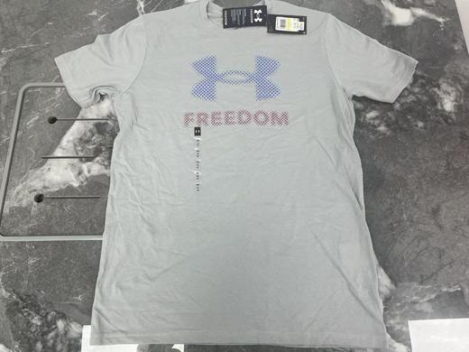 瑕疵Under Armour/安德玛 Freedom 男士宽松印花Logo运动休闲短袖T恤 商品图0