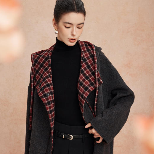 QH915斯尔丽25新款双面格子宽松外套+带帽马甲多穿法两件套 商品图4