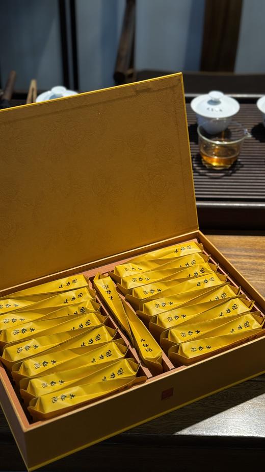 武夷山大红袍 茶厂直发 茶色油润 茶汤干净醇香 商品图1