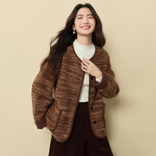 【11/19新品】熙世界小香风圆领复古毛呢外套女秋冬高级感圈圈绒感夹棉开衫上衣 商品图4