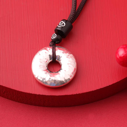 锤纹平安扣银吊坠 商品图3