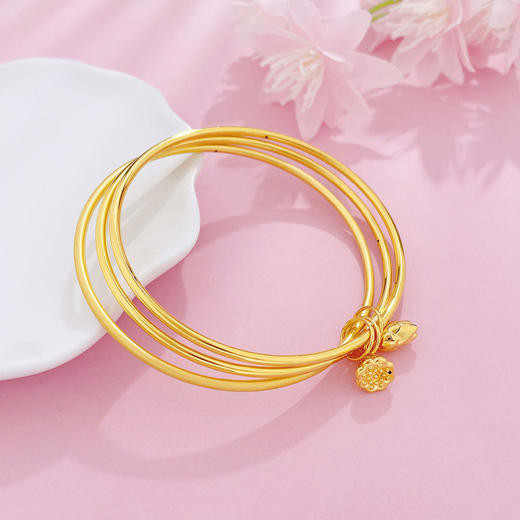 【限时克减150元】足金 #两世欢  无氰5D空心固口两光一砂两世欢莲花莲蓬吊饰三世三世三圈圆管手镯（面宽约6.2-6.6mm）(AR5DSZ10001),(预售产品下单后不退款不退货不换货不补差价) 商品图1