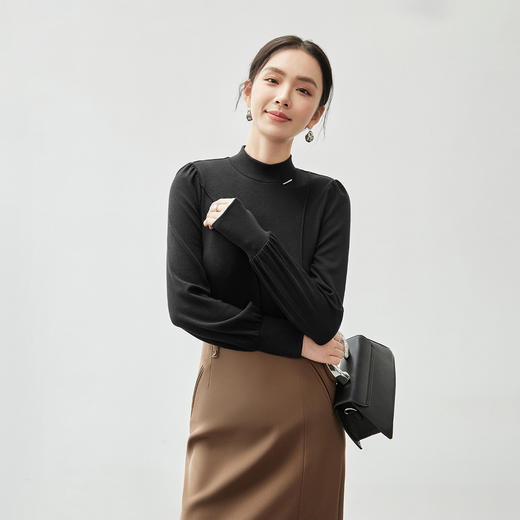 【内购】气质通勤设计感含棉T恤半高领不规则车缝线正肩超弹长袖上衣-143T56433 商品图1
