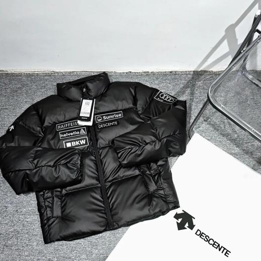 迪桑特15D牛奶皮Pu字母微标印花图案立领羽绒服 商品图3