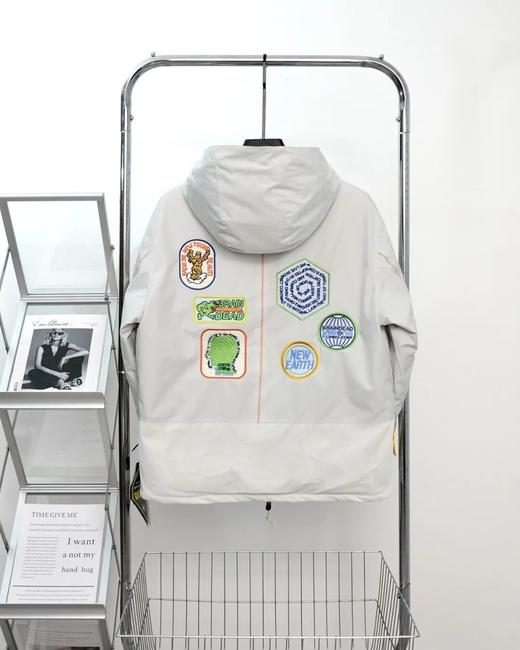 北家脑死亡联名款多徽标工装刺绣羽绒服 商品图3