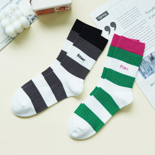 【59元3双】女士时尚条纹秋冬袜子双针彩条袜子【1双装】【2522505】 商品图0