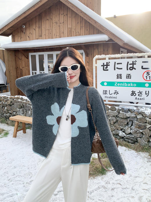 <曾小咸推荐>现货秒杀！微信超特价！灰色立领拉链毛衣外套 日常199.99 立减100 秒杀99.99！ 商品图9