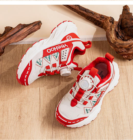 【英氏YeeHo0童鞋冬季加绒潮酷运动鞋YHYLF2541803】英氏运动鞋的设计紧跟潮流，如冬季加绒款采用独特的设计线条，流畅又动感，还有撞色拼接等设计，能轻松打造出潮娃造型。 商品图3