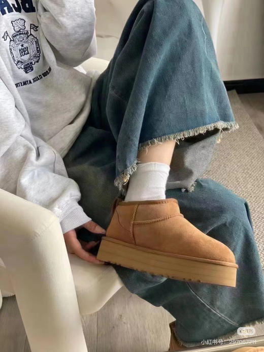 直发【隆丰羊皮毛一体】厚款，油叽叽真羊皮雪地靴 商品图2