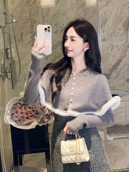 张心子【富士山下】秋冬珍珠镶钻斗篷针织衫两件套套装 U2511069 商品图14