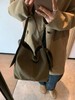 山下有松麂皮绒挂耳托特包 商品缩略图5