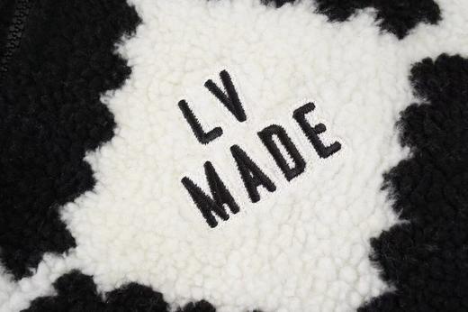 D111947联名款棋盘格子刺绣logo字母情侣立领羊羔毛外套 商品图9