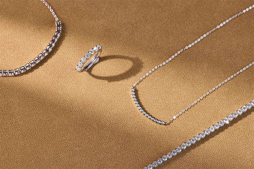 【2件-20】G.C珠宝GLORY CASE莫桑钻首饰系列 项链戒指手链套装 礼盒装带证书 合成碳硅石 强火彩！ 商品图3