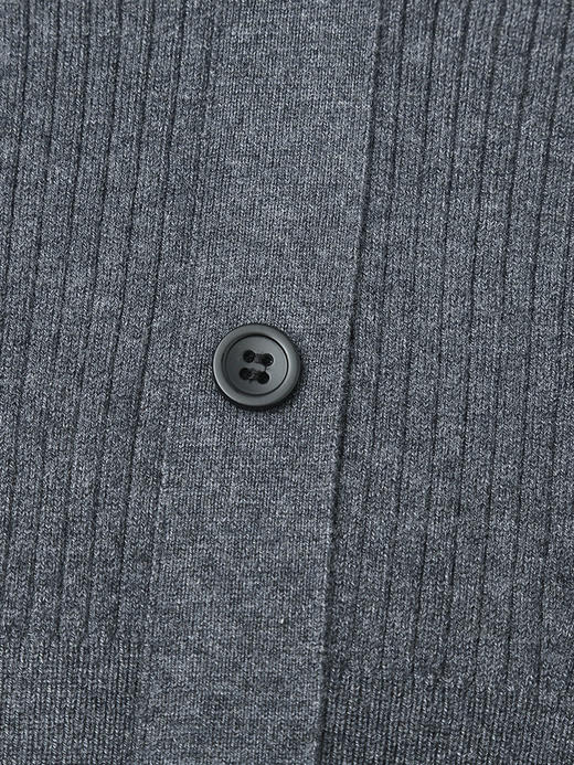 2025 秋冬新款酒红色 V 领单排扣针织连衣裙 修身显瘦长袖中长裙 设计感镂空气质毛衣裙 商品图3