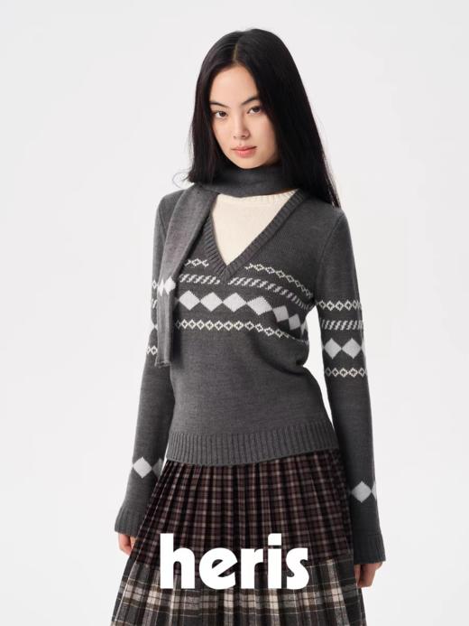 heris/H54105/学院费尔岛提花毛衣 配围巾 商品图0