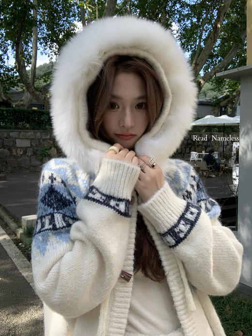 Read Nameless /费尔岛蓝色毛领毛衣外套 2025/11/20 商品图4