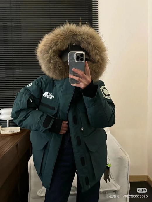 D111960光电子机能四口袋极地工装毛领羽绒服 商品图6