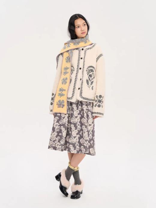 heris/H53110/重工游牧腰果花刺绣宽松圆领短款外套 商品图1
