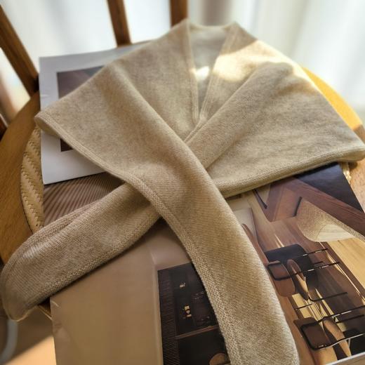 【甄珠贝】一秒入冬 赶紧给大家安排上 100%山羊绒三角拼色羊绒围巾 商品图3