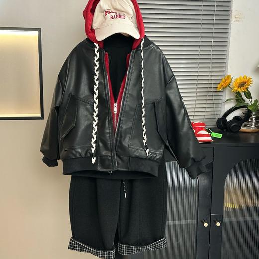 【保暖服饰丨吾家 儿童冬季加绒拼接潮酷弯刀裤】90-170码可选，内里是毛茸茸的暖绒，亲肤保暖，宽松版型不挑腿型，款式简约百搭不显臃肿，配搭简单T恤，卫衣，或者外套都好看~ 商品图1