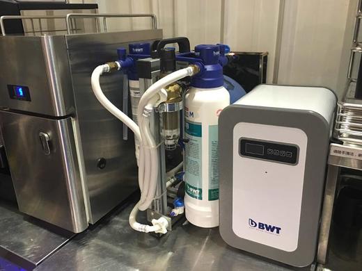 【咖啡设备】BWT滤水器bestaqua.coffee.附两个滤芯+BWT滤水器 Bestaqua 22 HQ  随货带票，请务必备注开票信息【此设备仅用于商业用途】 商品图2