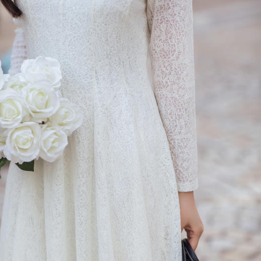 【林栖设计小店】（现货）【林栖推荐】（配可拆卸仿珍珠领）法式蕾丝手工镂空花边长袖毛衣针织连衣裙N1961290 商品图8