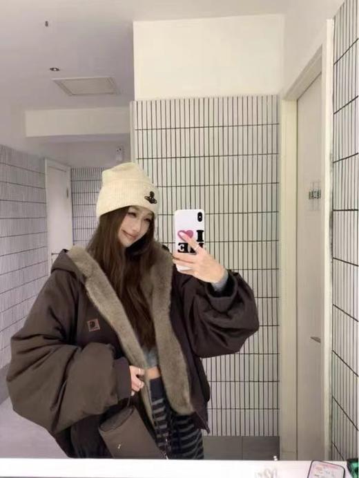 D111944复古仿貂毛双面穿座山雕插肩连帽棉衣 商品图6