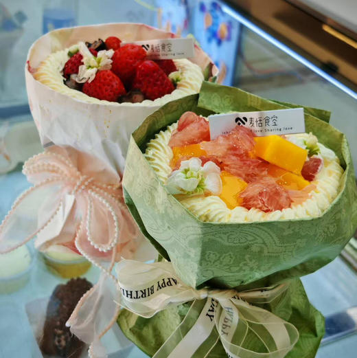 小欢喜花束蛋糕 商品图1