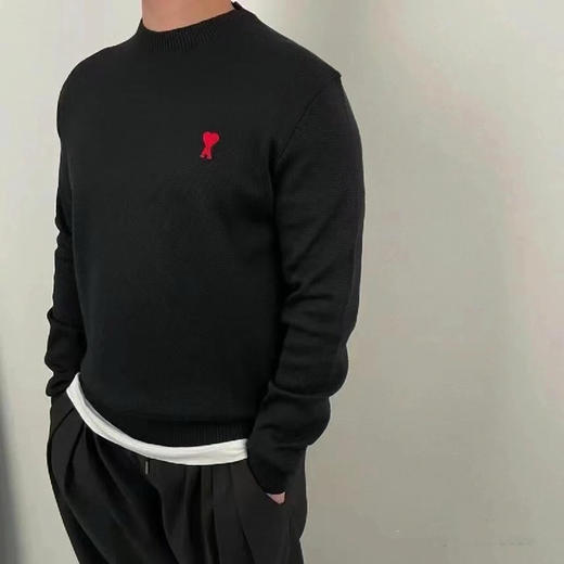 【秒杀价已调 直接拍】AMI PARIS 经典 爱心刺绣 羊毛针织 美丽诺羊毛衫 可贴身 不扎 商品图0